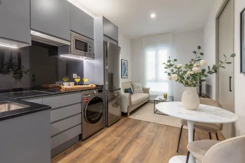 2 single beds in Chamberi