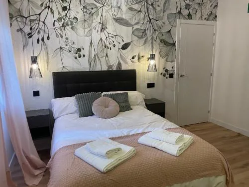 A 4 min andando del metro 3 habitaciones con baño privado