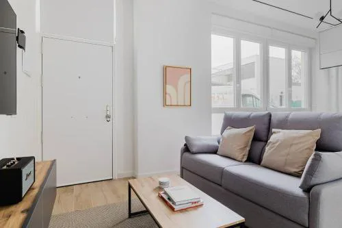 Apartamento 4 - Moderno en Castellana - 4 Torres