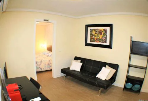 Apartamento cercano a Madrid Rio céntrico. Nuevo