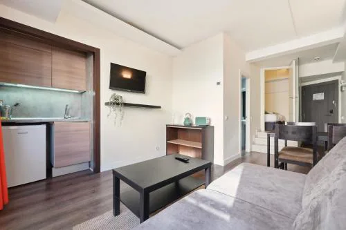 Apartamento reformado cerca del Retiro
