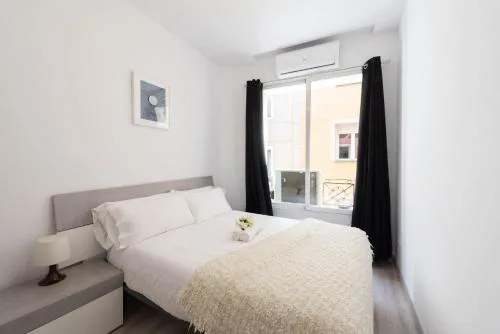 Apartamentos Day Madrid MALASAÑA II