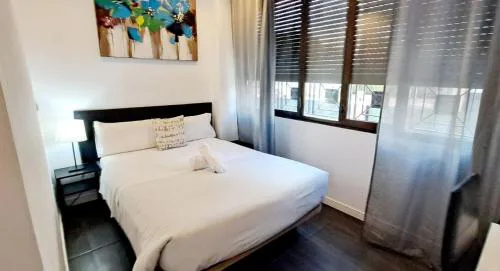 AYZ Ulises - Auto check-in property