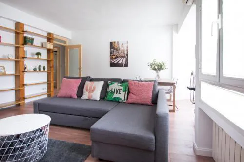 Bright and Wide apartment - Avenida de America