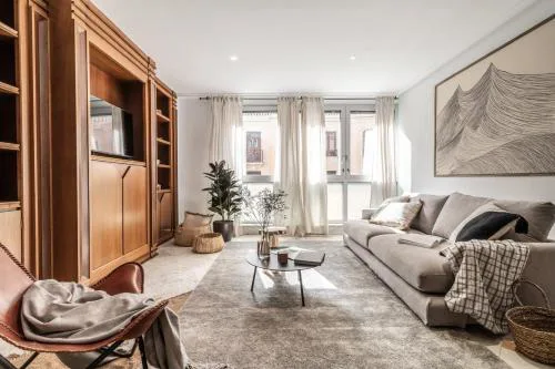 Cardet - 2 bedrooms and pool in Almagro