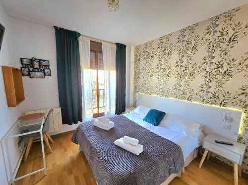 Cerca Airport, Riyadh Air, Ifema, Eisenhower, WIFI, 4 personas