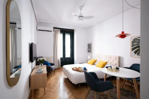 Charming Vintage Studio in trendy Chueca