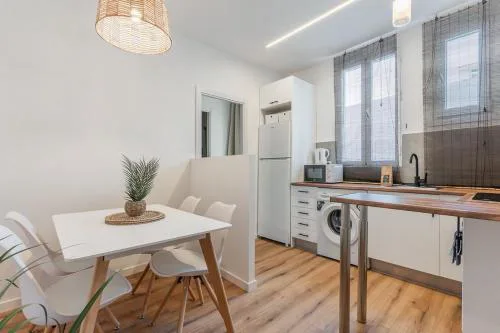 Charmingly renovated -2Bdrs 2Baths -Atocha