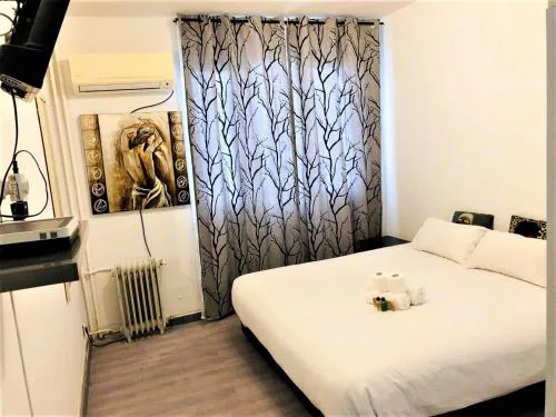 Deluxe room center