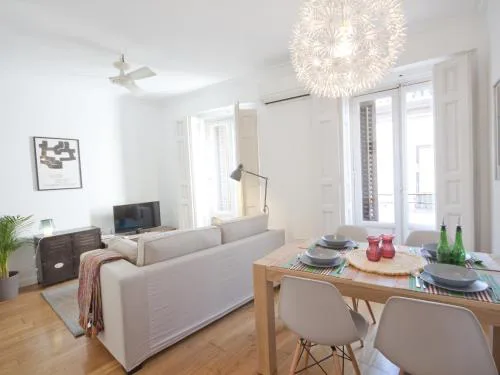 Flexliving Morería - monthly rentals & other non tourist stays only