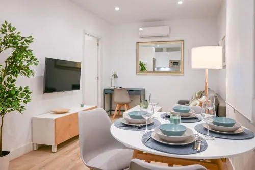For You Rentals Apartamento temporal Moderno en Acacias con Excelente Ubicación en el Centro de Madrid PDE571