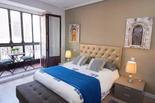For You Rentals NEW Design Apartment TEMPORAL Puerta del Sol PRE104A