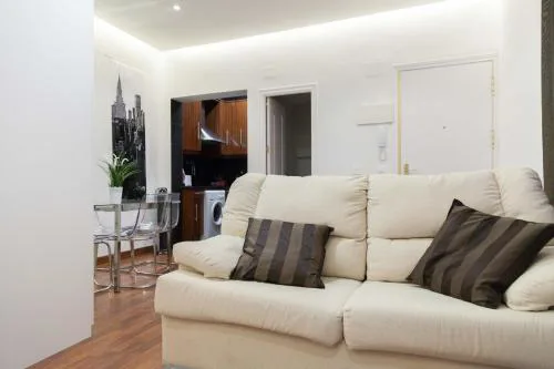 For You Rentals Plaza Dos de Mayo Apartment TEMPORAL DPA131