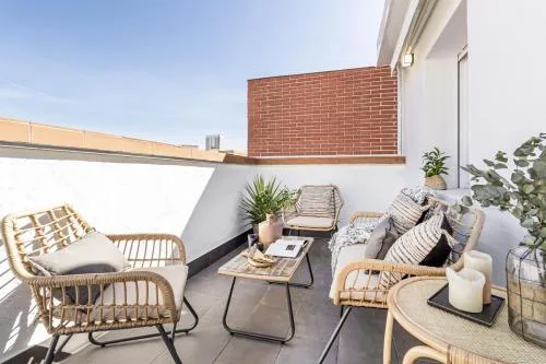 Gerri - 2 bedrooms and terrace in Ríos Rosas