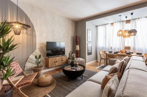 Guban - 2 bedroom and balcony in Azca