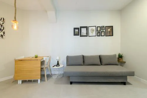 GuestReady - Embajadores Apartments