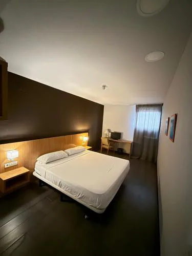 Hostal Mediterranea