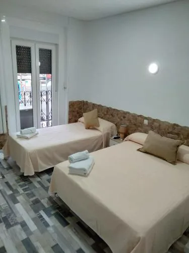 HOSTAL Noche y Dia