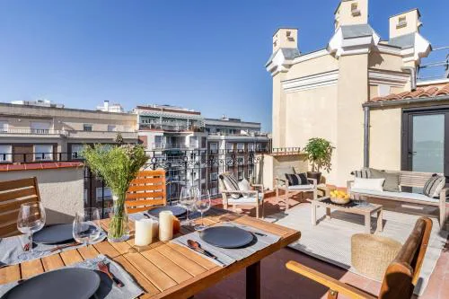 Hoya - 3 bedrooms and terrace in Trafalgar