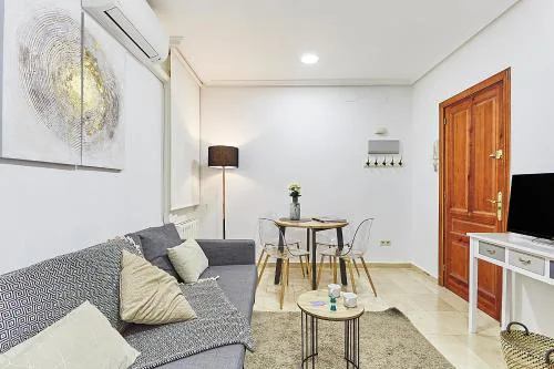 LEEWAYS APARTMENT II in GRAN VÍA