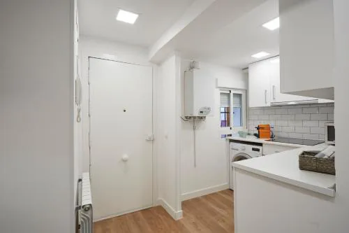 LEEWAYS APARTMENT in SAN LORENZO