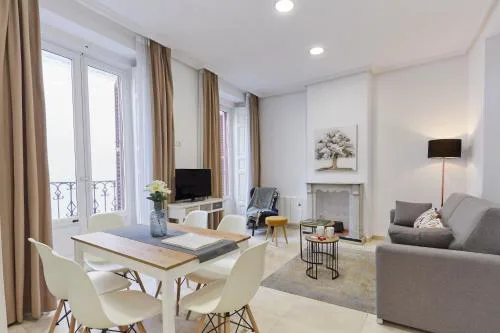 LEEWAYS APARTMENT XVIII in GRAN VÍA