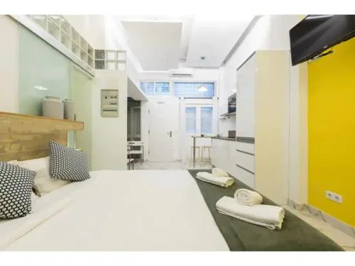 Little Cozy loft Madrid free street parking WIFI Barbadillo Bis