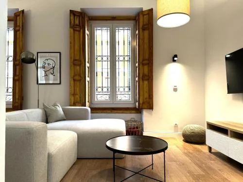 Lujoso Apartamento en Chamberí by beBalmy