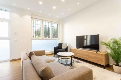 Luminous 2BD Apartment in Tetuan