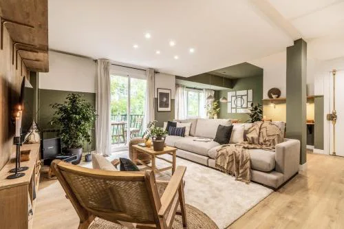 Luque - 3 bedrooms and balcony in Lista