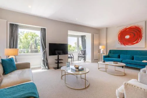 Luxury 2-Bed Apartment in Alcalá Madrid