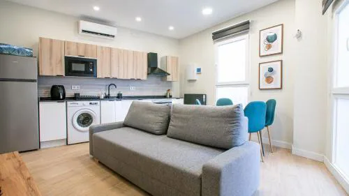 Madrid Confort urbano 1 dormitorio AC WIFI Cocina