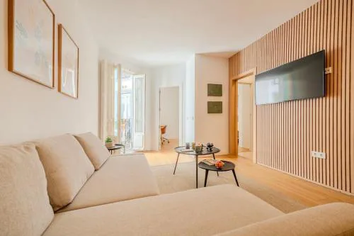 Modern apartment in Gran Vía with AC & WIFI 4 guests