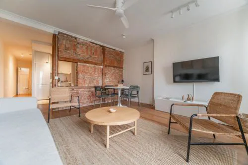 Modern bright - 2 Bedrooms 1 Bathroom -Lavapiés