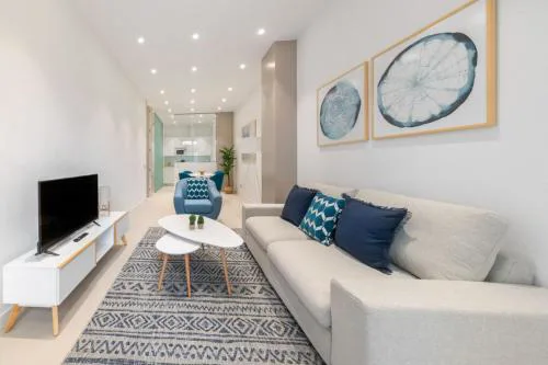 Modern Renovated - 2Bedrooms 2Bathrooms - Atocha