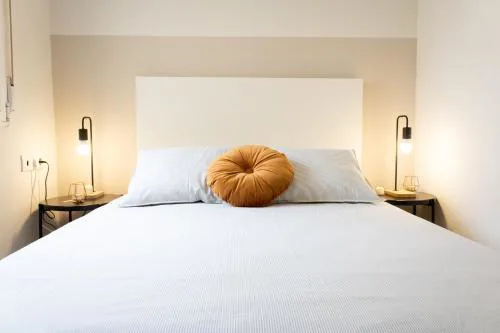 Plaza Angel Street, Private rooms