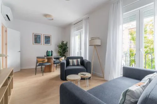 Renovated Modern -4 bedrooms 2baths-Salamanca