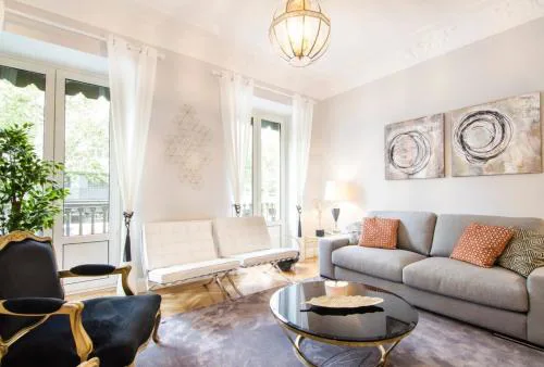 Stunning Stylish 4BD 3BTH - City Center-Atocha