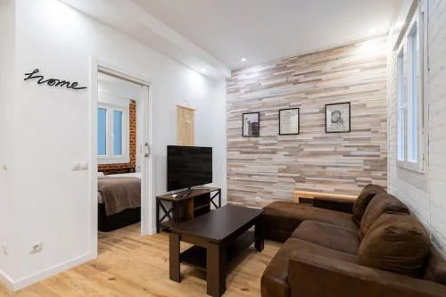 Stylish 1 bedroom apartment in Barrio Salamanca (Pardinas)