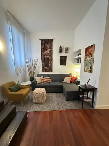 Stylish & Cozy 1BR Steps from Royal Palace | By Airnest