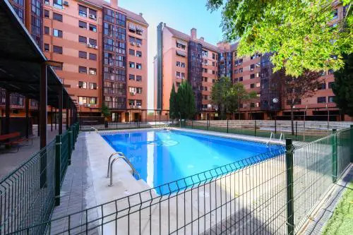 Vivienda con estilo 2 dormitorios, Piscina y todo el confort Temporal HOR1K1B