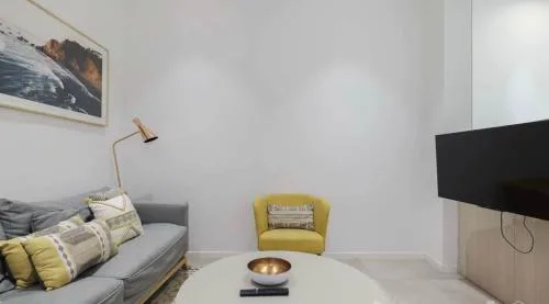 Warm 1BR in the Vibrant Chueca Neighborhood