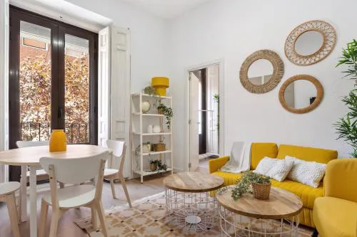 Yellow Lavapies