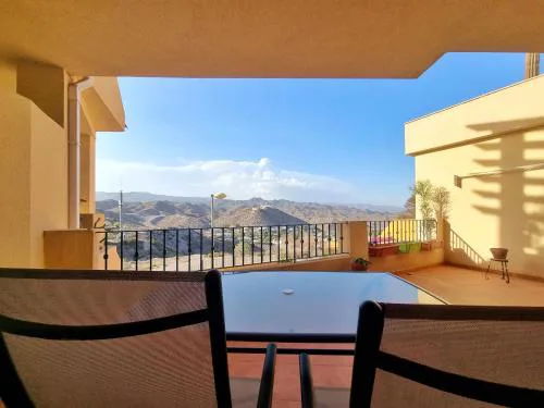 Apartamento con piscina, urbanización privada by AlohaPalma