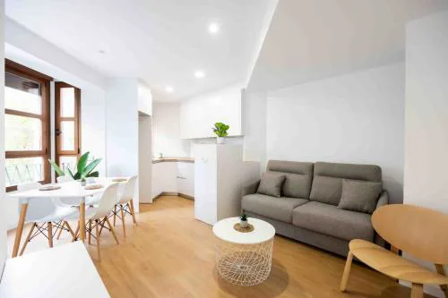 Apartamentos turísticos Plaza Sevillano , by CartagenaSpain