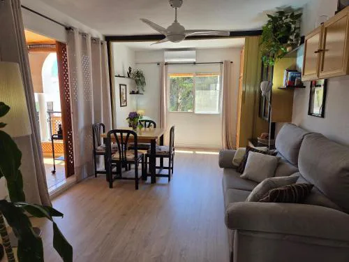 Apartamento 1 en El Alamillo en zona residencial de 1 dormitorio con piscina a 450 metros de la playa