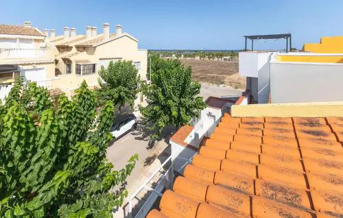 2 Bedroom Awesome Home In Los Alcazares