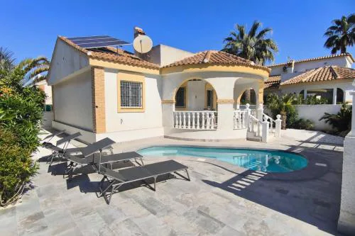 Casa Limonero by Rental Hero