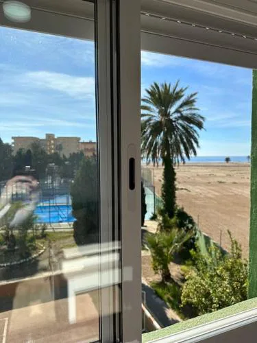 6Apartment with sea views