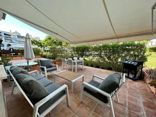 Bright improved ground floor apartment - BA202LT